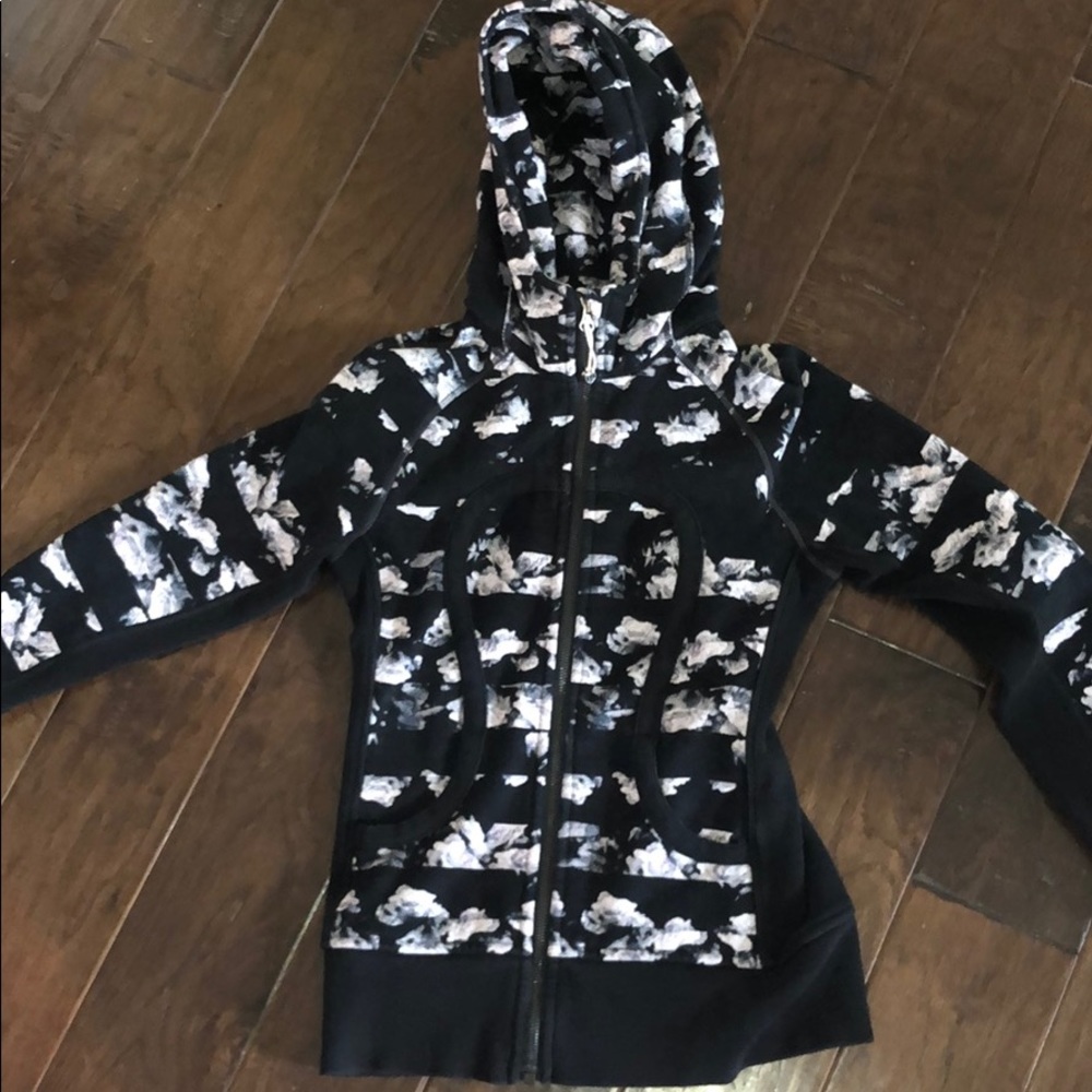 Lulu lemon zip up
